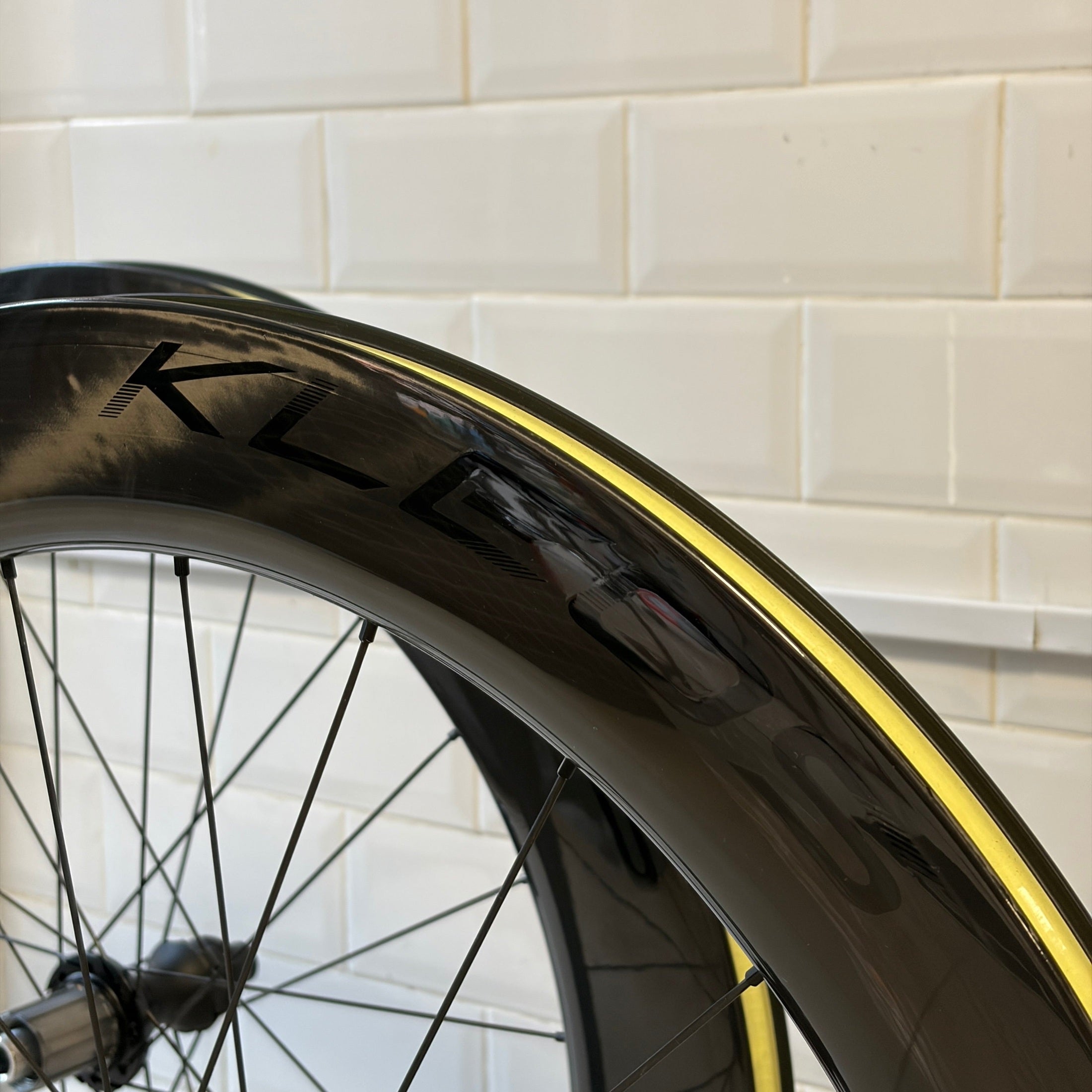 RUEDA MICHE KLEOS 67/85 MM TUBELESS