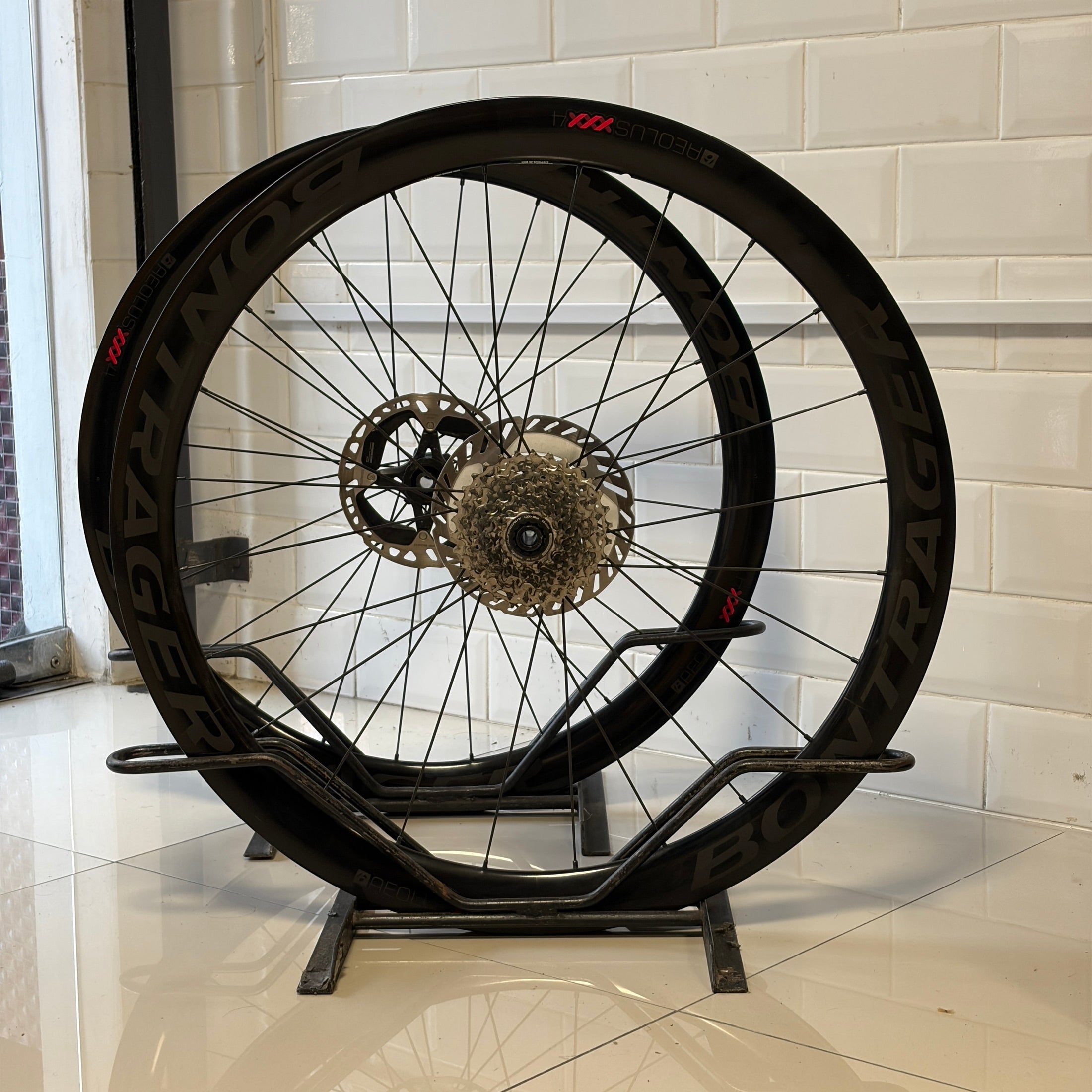 RUEDA BONTRAGER TRIPLE X 4