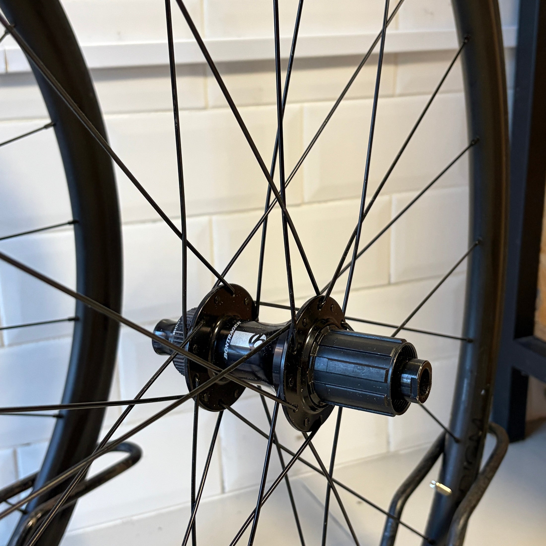RUEDA BONTRAGER PARADIGM SL