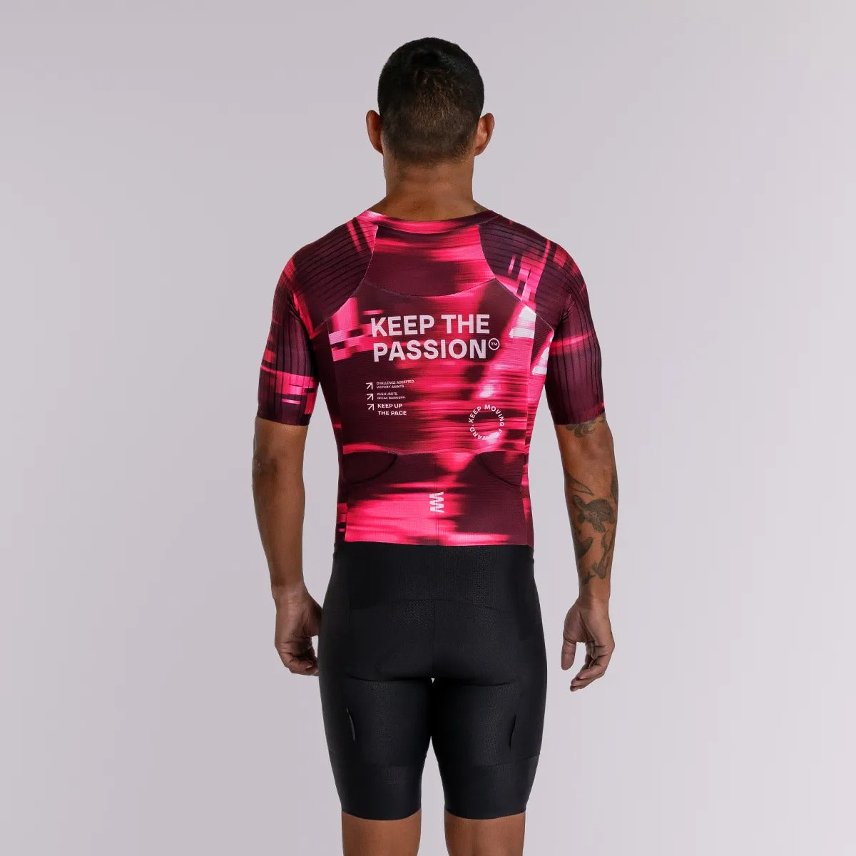 TISUIT SUAREZ ROJO HOMBRE